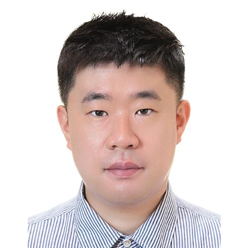 김진홍